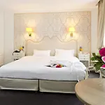 Saint-pétersbourg Opéra&spa Hotel Parigi