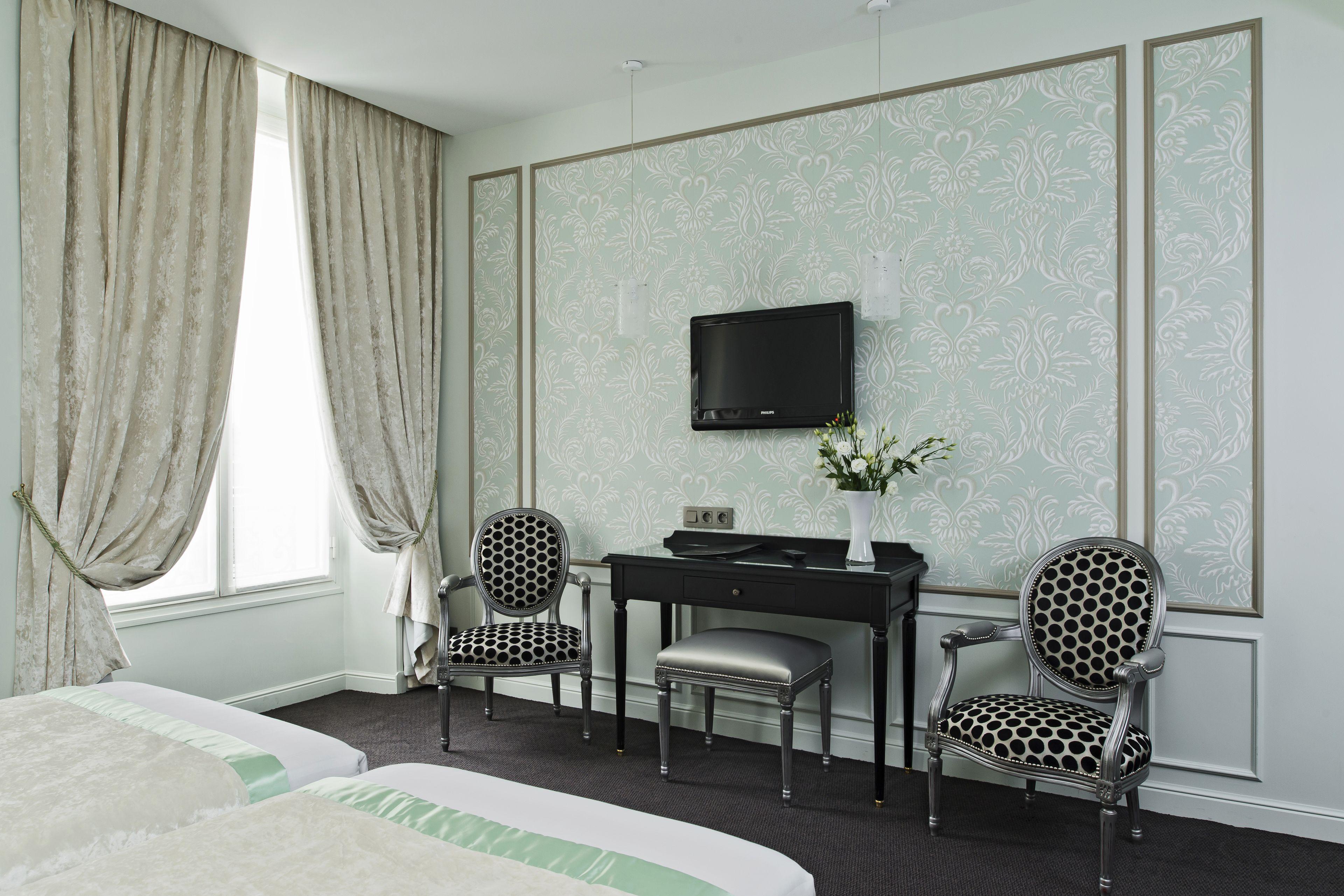 Saint-petersbourg Opera & Hotel Paris
