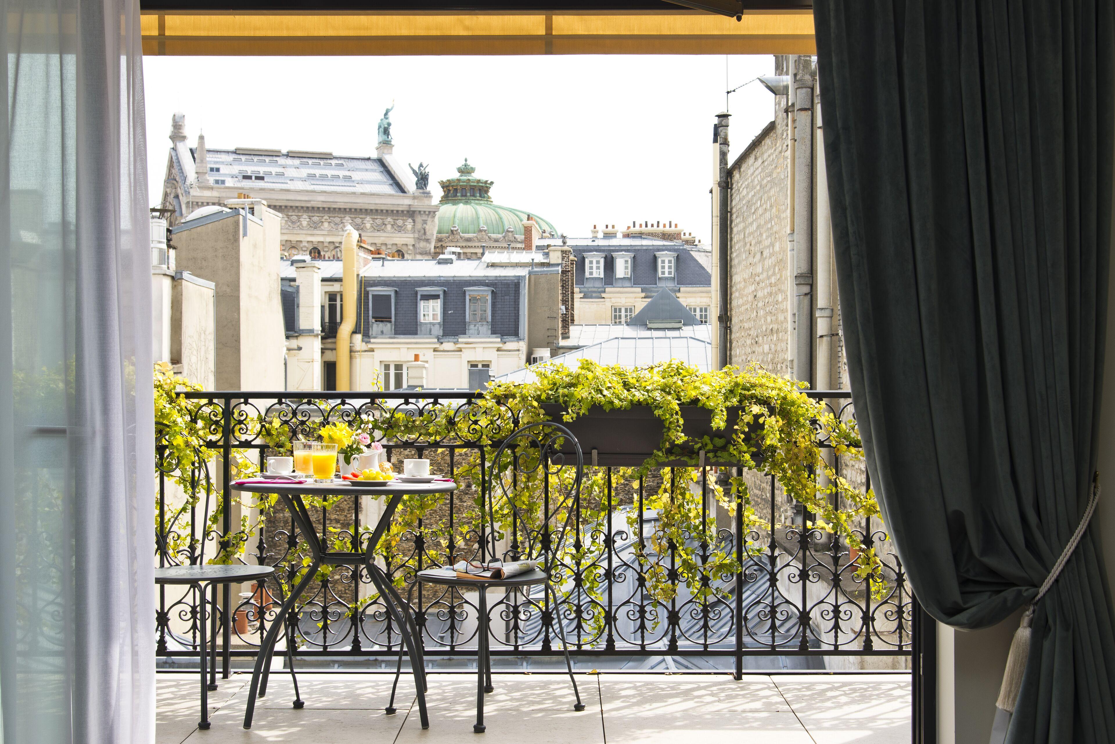 Saint-petersbourg Opera & Hotel 4*