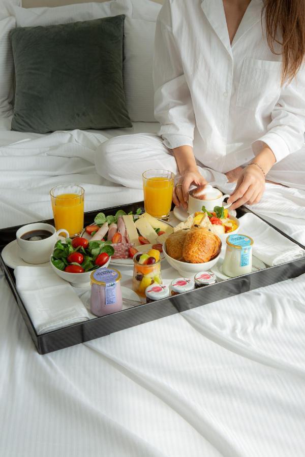 Saint-petersbourg Opera & Hotel Paris