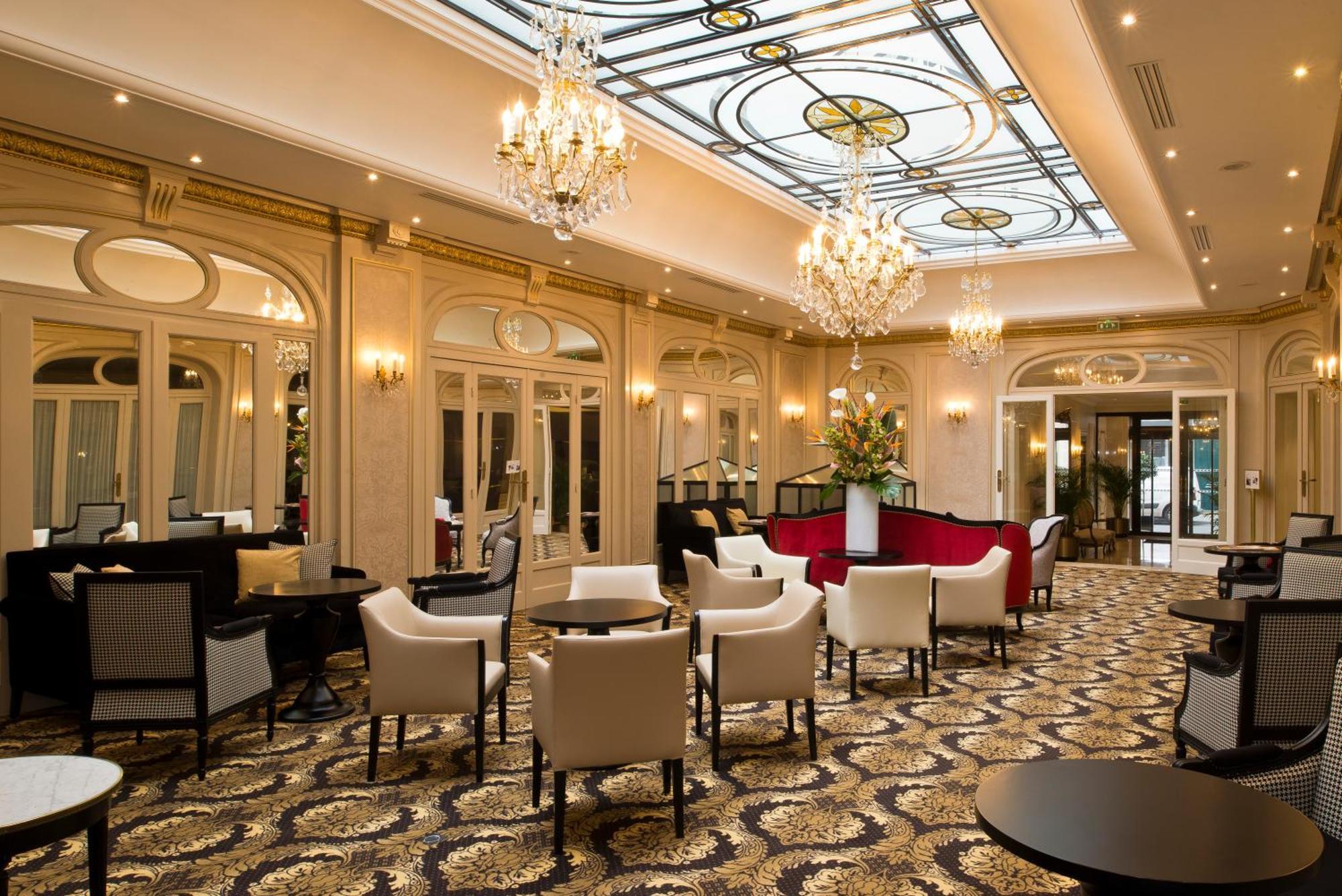 Hotel Saint-petersbourg Opera & 4*