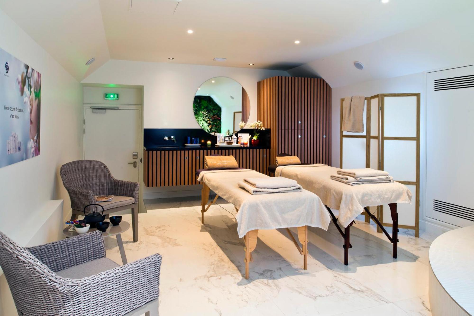 Saint-petersbourg Opera & Hotel 4*